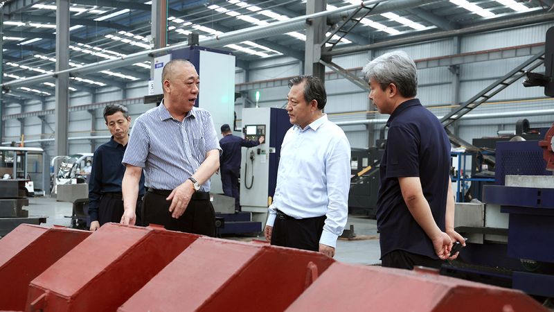 簡訊｜新鄉(xiāng)市委常委、市委秘書長謝松民一行蒞臨公司智能產(chǎn)業(yè)園考察調(diào)研